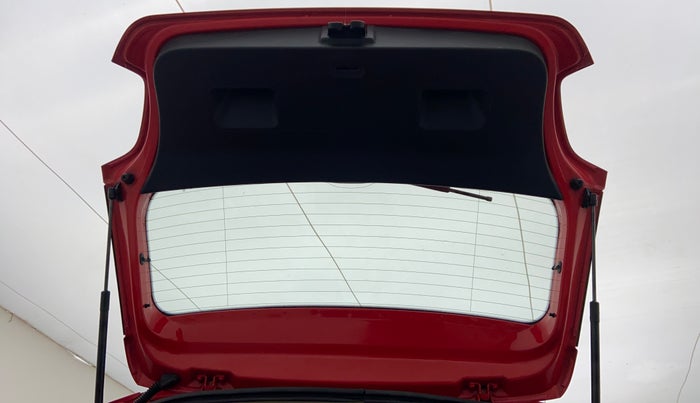 2012 Volkswagen Polo HIGHLINE1.2L PETROL, Petrol, Manual, 1,26,553 km, Boot Door Open