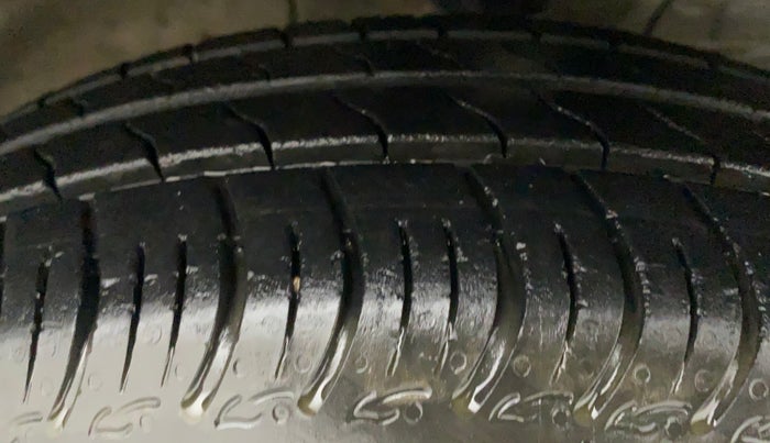 2019 Maruti S PRESSO VXI+, Petrol, Manual, 14,965 km, Right Front Tyre Tread
