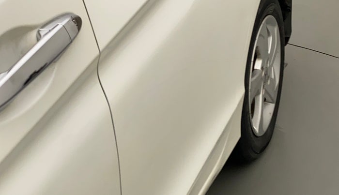 2016 Honda City 1.5L I-VTEC V MT, Petrol, Manual, 28,450 km, Rear left door - Minor scratches