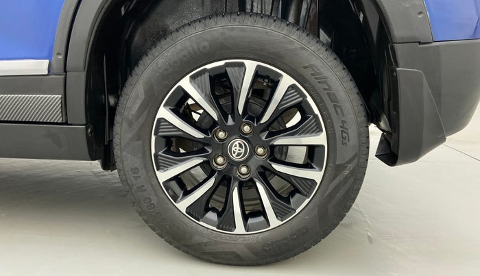 2020 Toyota URBAN CRUISER Premium AT, Petrol, Automatic, 22,904 km, Left Rear Wheel