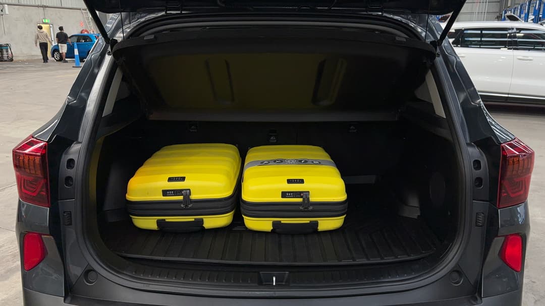 2020 Kia Seltos Gt-line (AWD), Automatic, 109207 km, Boot Inside View with Luggage