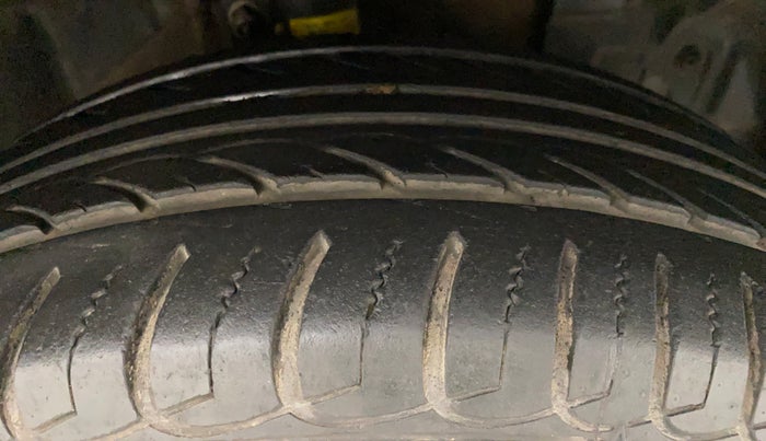 2018 Ford Ecosport TITANIUM + 1.5L PETROL AT, Petrol, Automatic, 12,623 km, Right Front Tyre Tread