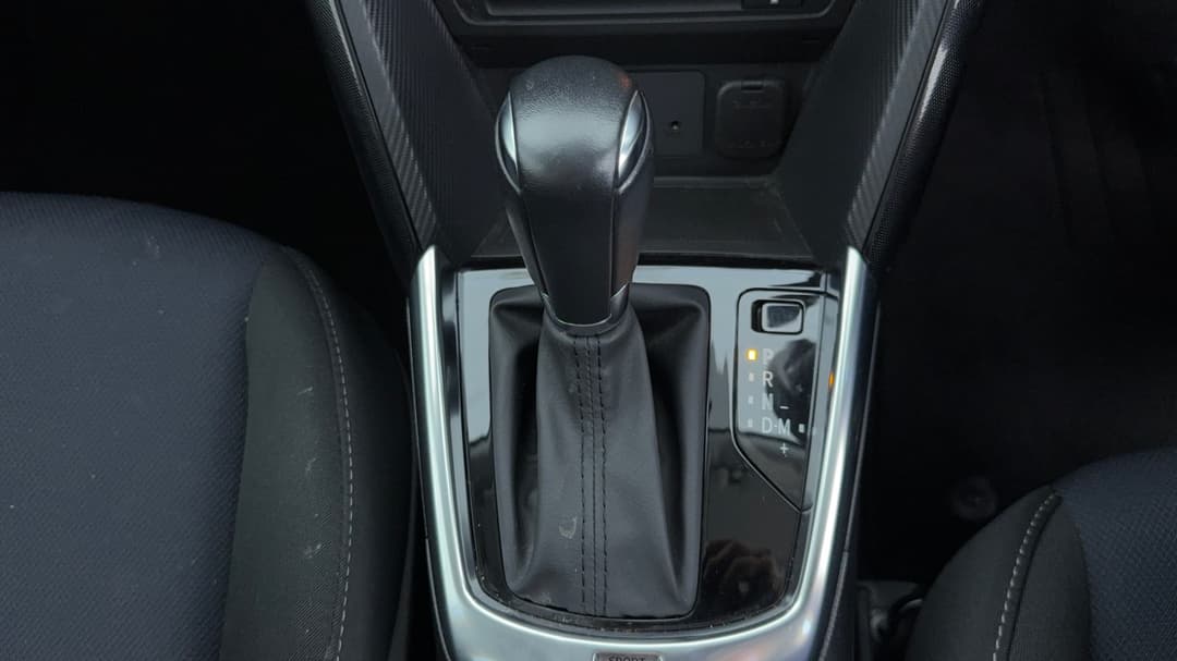 2016 Mazda Mazda2 Maxx, Automatic, 20707 km, Gear Lever 
