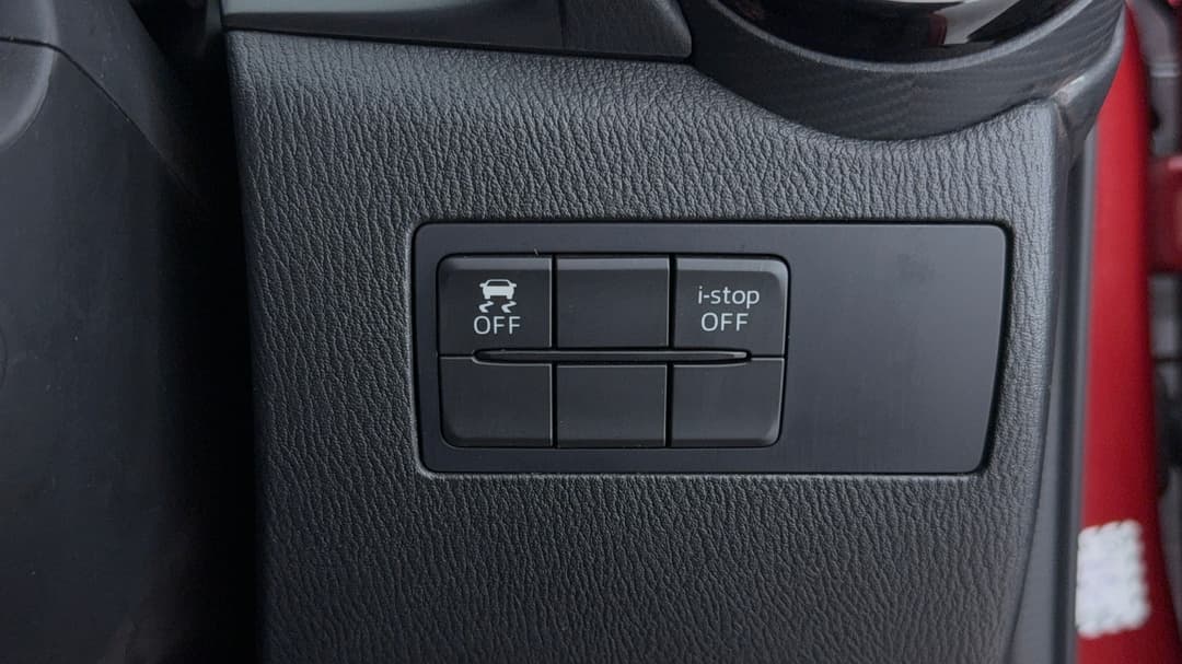 2016 Mazda Mazda2 Maxx, Automatic, 20707 km, Utility Switches/Buttons