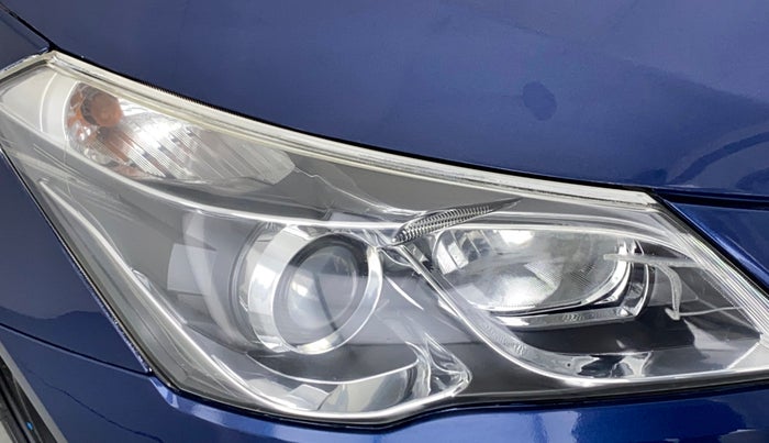 2017 Maruti Ciaz DELTA 1.4 VVT, Petrol, Manual, 50,739 km, Right headlight - Minor scratches