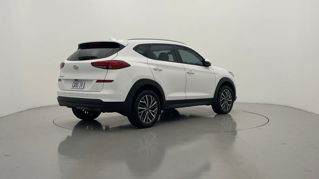 Right Back Diagonal (45- Degree) View