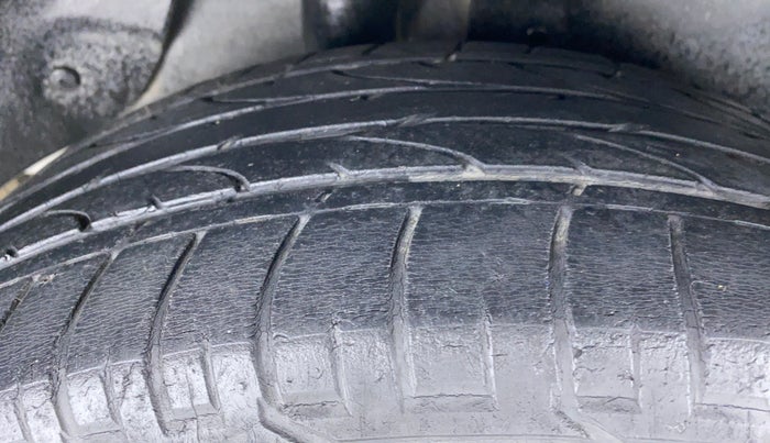2015 Hyundai Creta 1.6 SX (O) CRDI, Diesel, Manual, 54,952 km, Right Rear Tyre Tread