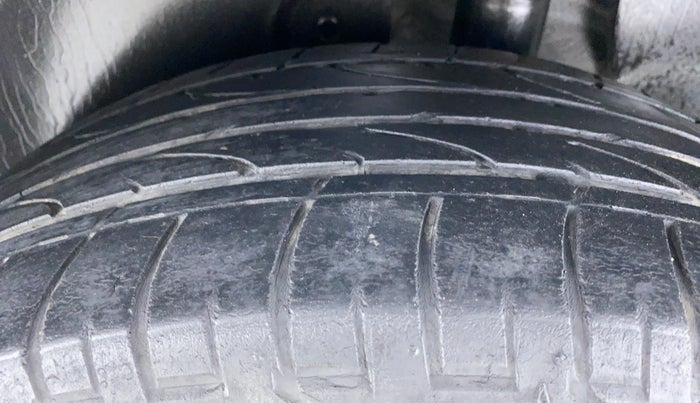 2015 Hyundai Creta 1.6 SX (O) CRDI, Diesel, Manual, 54,952 km, Left Rear Tyre Tread