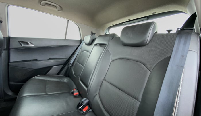 2015 Hyundai Creta 1.6 SX (O) CRDI, Diesel, Manual, 54,952 km, Right Side Rear Door Cabin