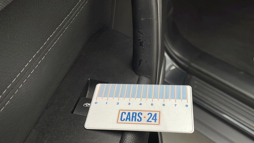 2017 Holden Captiva Active 7 Seater, Automatic, 46054 km, Door Interior Front LHS Wear