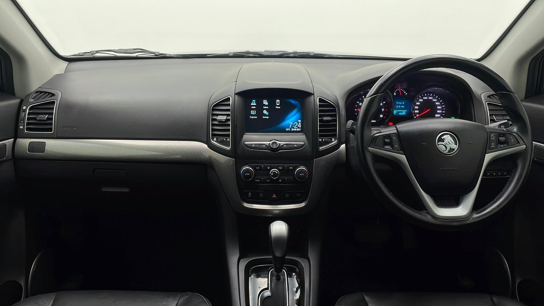 2017 Holden Captiva Active 7 Seater, Automatic, 46054 km, Dashboard View