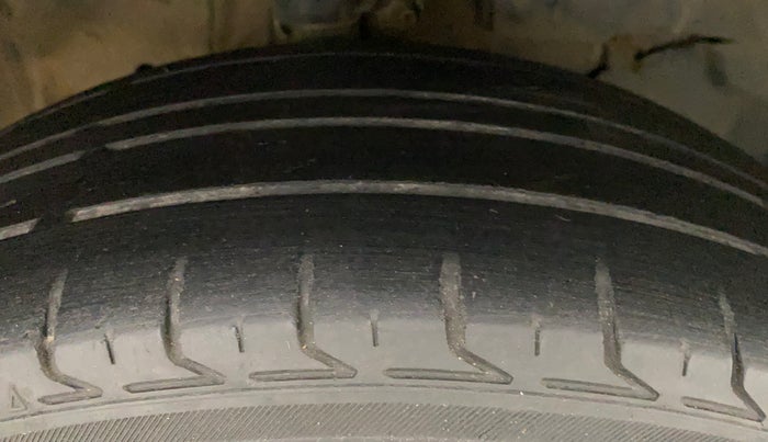 2019 Honda Amaze 1.5L I-DTEC V, Diesel, Manual, 1,30,578 km, Right Front Tyre Tread