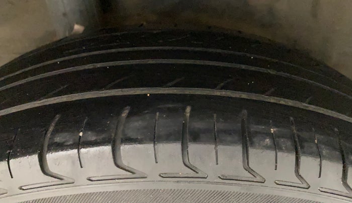 2019 Honda Amaze 1.5L I-DTEC V, Diesel, Manual, 1,30,578 km, Right Rear Tyre Tread