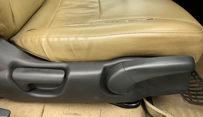 2015 Honda City 1.5L I-VTEC SV, Petrol, Manual, 34,333 km, Driver Side Adjustment Panel