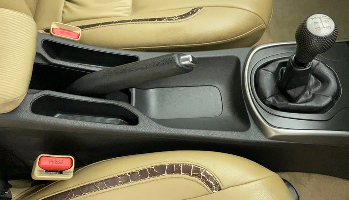 2015 Honda City 1.5L I-VTEC SV, Petrol, Manual, 34,333 km, Gear Lever