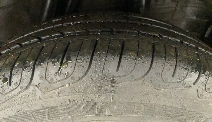2015 Honda City 1.5L I-VTEC SV, Petrol, Manual, 34,333 km, Left Rear Tyre Tread