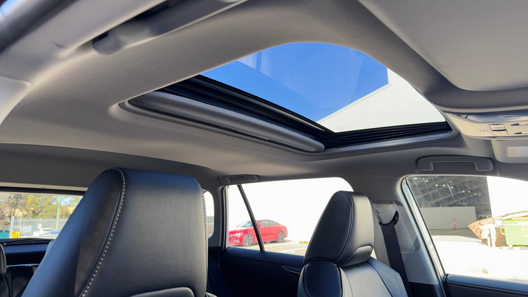 Interior Sunroof/Moonroof