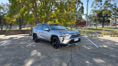 2021 Toyota RAV4 Cruiser (2wd) Hybrid Automatic, 30k kms Hybrid Car