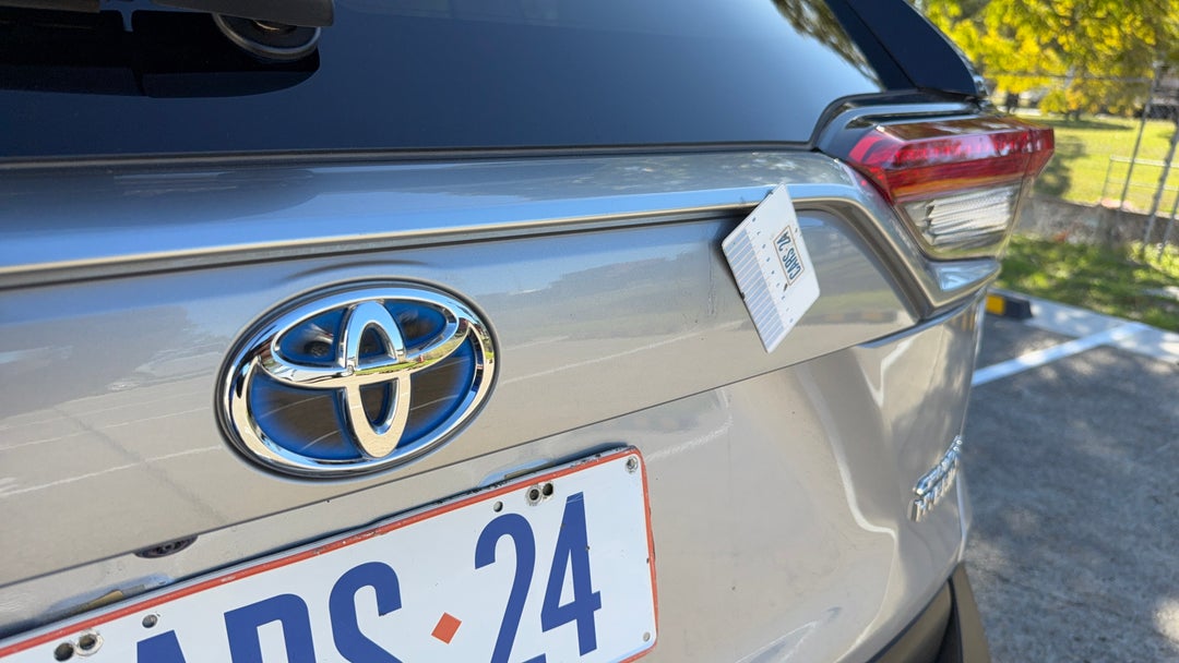 Boot / Tailgate Boot Lid Fade