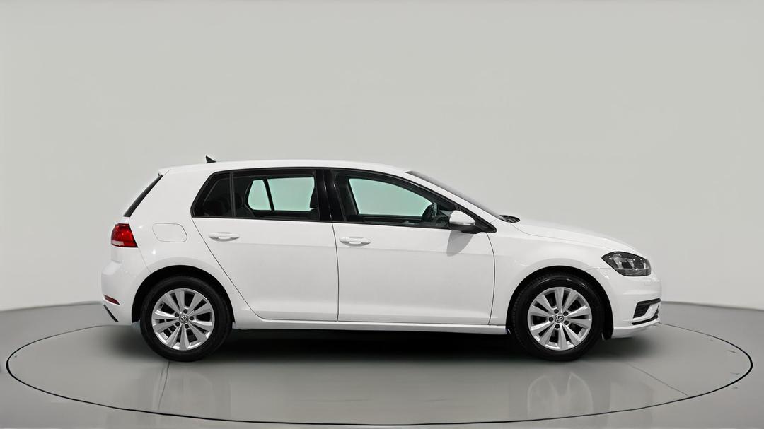 2018 Volkswagen Golf 110 Tsi Trendline, Automatic, 152528 km, Right Side View