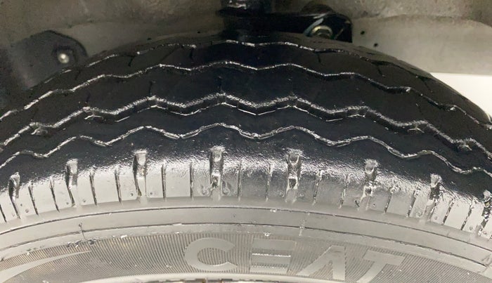 2019 Maruti Eeco 5 STR WITH AC PLUSHTR, Petrol, Manual, 22,094 km, Right Front Tyre Tread