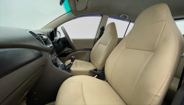 2011 Hyundai i10 MAGNA 1.2 KAPPA2, Petrol, Manual, 1,17,392 km, Right Side Front Door Cabin View