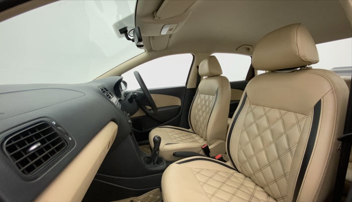 2017 Volkswagen Ameo COMFORTLINE 1.2L, Petrol, Manual, 76,307 km, Right Side Front Door Cabin