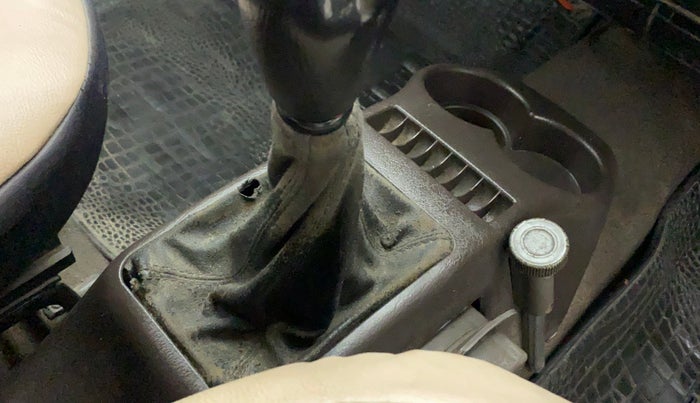 2012 Hyundai Santro Xing GL PLUS, Petrol, Manual, 68,349 km, Gear lever - Boot cover slightly torn