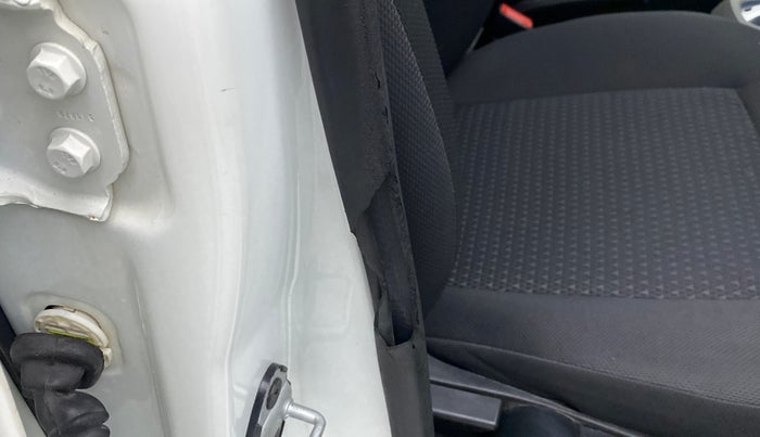 2019 Tata Tiago XZA PLUS PETROL, Petrol, Automatic, 54,865 km, Driver-side door - Beading has minor damage