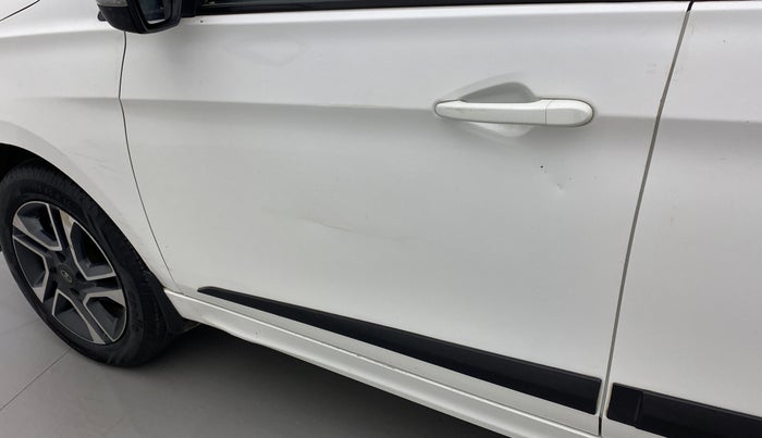 2019 Tata Tiago XZA PLUS PETROL, Petrol, Automatic, 54,865 km, Front passenger door - Slightly dented