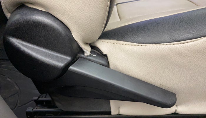 2011 Toyota Etios VX, Petrol, Manual, 57,912 km, Driver Side Adjustment Panel
