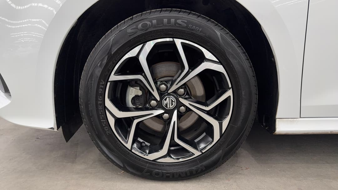 2023 MG Mg5 Vibe, Automatic, 14659 km, Left Front Wheel