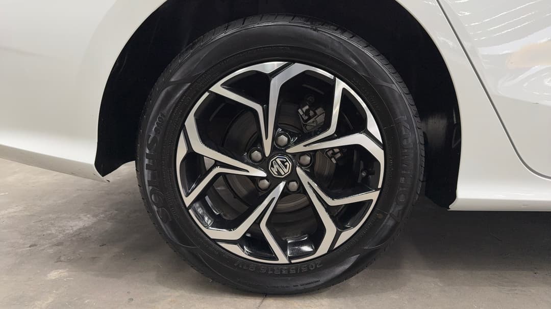 2023 MG Mg5 Vibe, Automatic, 14659 km, Right Rear Wheel