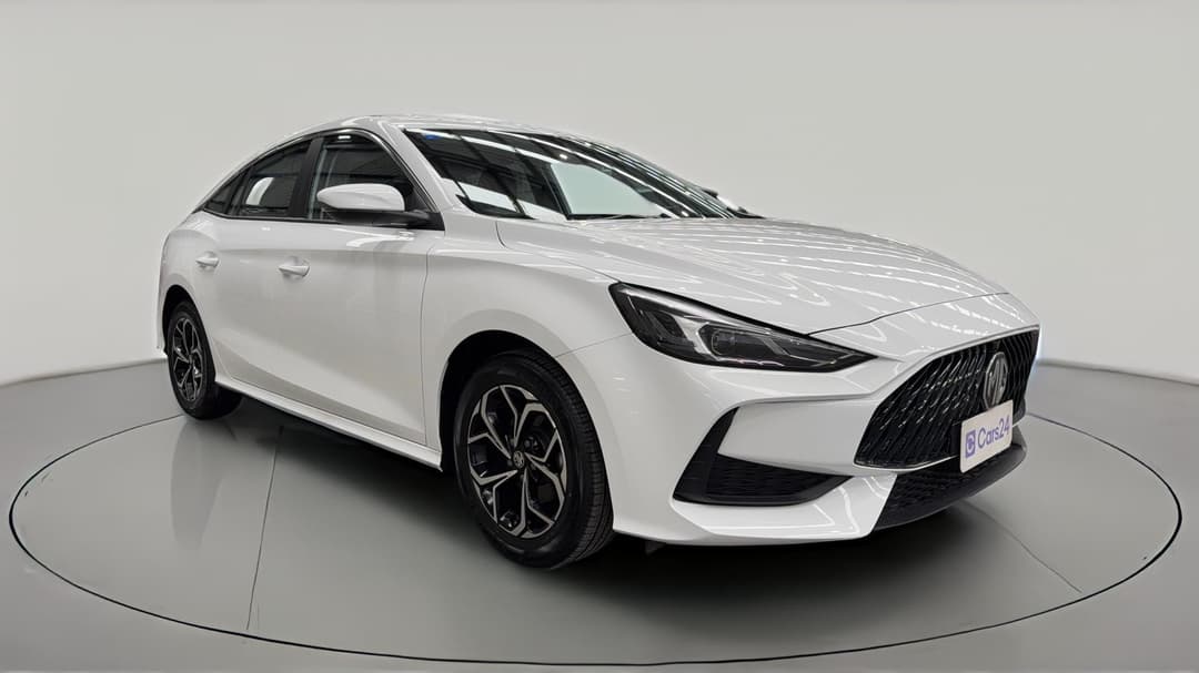 2023 MG Mg5 Vibe, Automatic, 14659 km, Right Front Diagonal (45- Degree) View