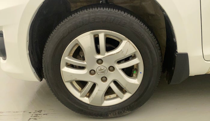 2014 Maruti Swift Dzire ZDI, Diesel, Manual, 1,14,899 km, Left Front Wheel