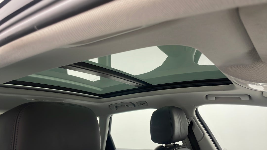 Interior Sunroof/Moonroof