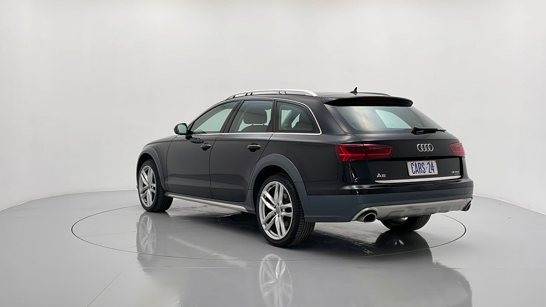 Left Back Diagonal (45- Degree) View