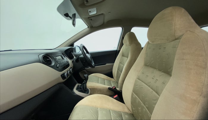 2019 Hyundai Grand i10 MAGNA 1.2 KAPPA VTVT, CNG, Manual, 69,561 km, Right Side Front Door Cabin