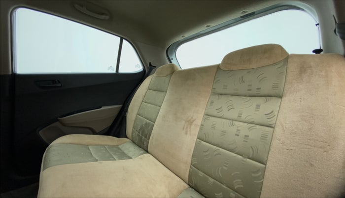 2019 Hyundai Grand i10 MAGNA 1.2 KAPPA VTVT, CNG, Manual, 69,561 km, Right Side Rear Door Cabin