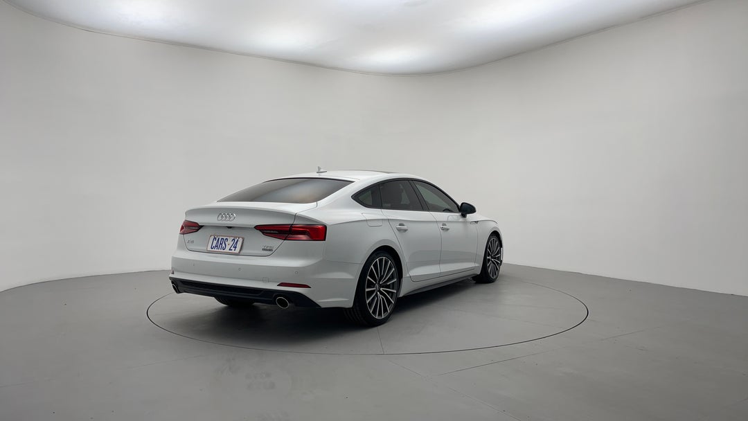 Right Back Diagonal (45- Degree) View