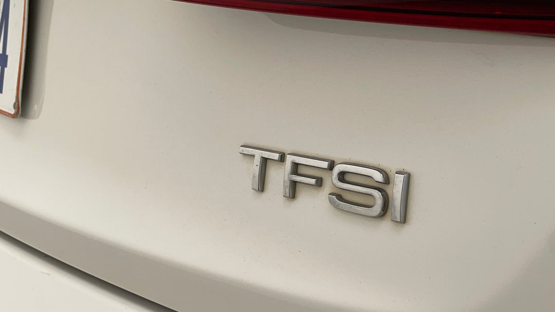 2016 Audi Q3 1.4 Tfsi (110kw), Automatic, 121333 km, Badge (Boot Right Side)