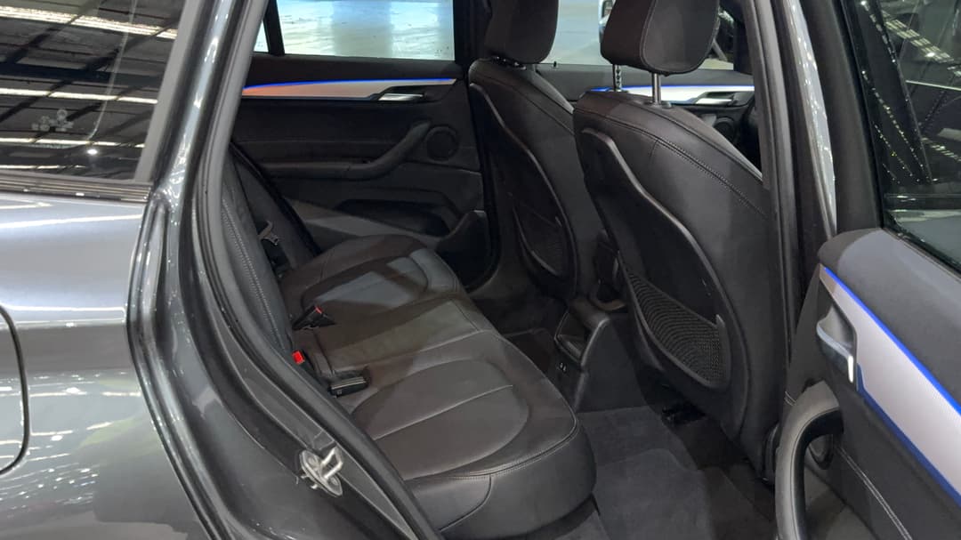 2022 BMW X1 sDrive 18i M Sport, Automatic, 46606 km, Right Side Rear Door Cabin View