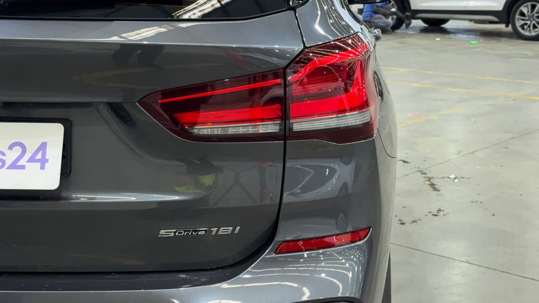 2022 BMW X1 sDrive 18i M Sport, Automatic, 46606 km, Badge (Boot Right Side)