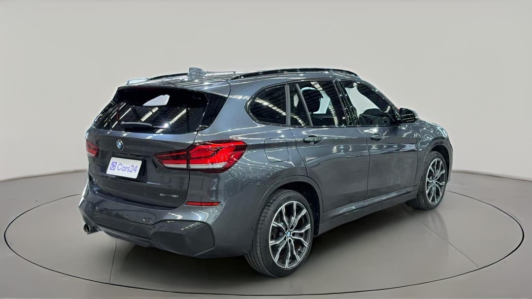 2022 BMW X1 sDrive 18i M Sport, Automatic, 46606 km, Right Back Diagonal (45- Degree) View