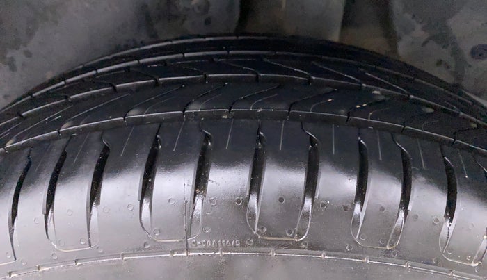 2018 Hyundai Creta 1.6 SX PLUS DIESEL, Diesel, Manual, 50,652 km, Left Rear Tyre Tread