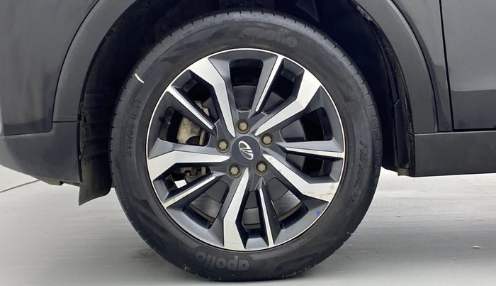 2019 Mahindra XUV300 W8(O), Diesel, Manual, 30,612 km, Left Front Wheel