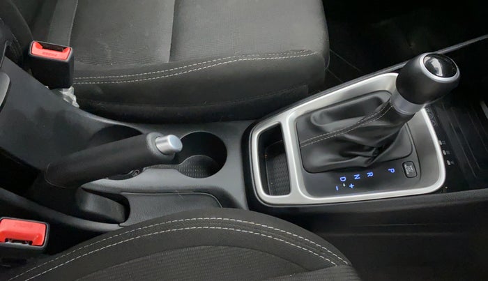 2021 Hyundai VENUE SX PLUS 1.0 TURBO DCT, Petrol, Automatic, 19,014 km, Gear Lever
