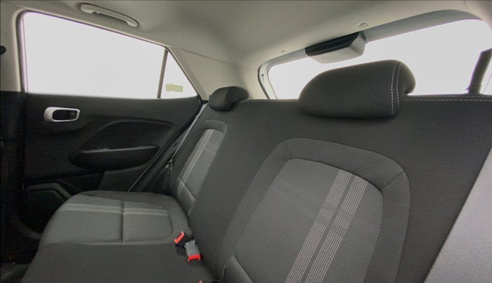 2021 Hyundai VENUE SX PLUS 1.0 TURBO DCT, Petrol, Automatic, 19,014 km, Right Side Rear Door Cabin