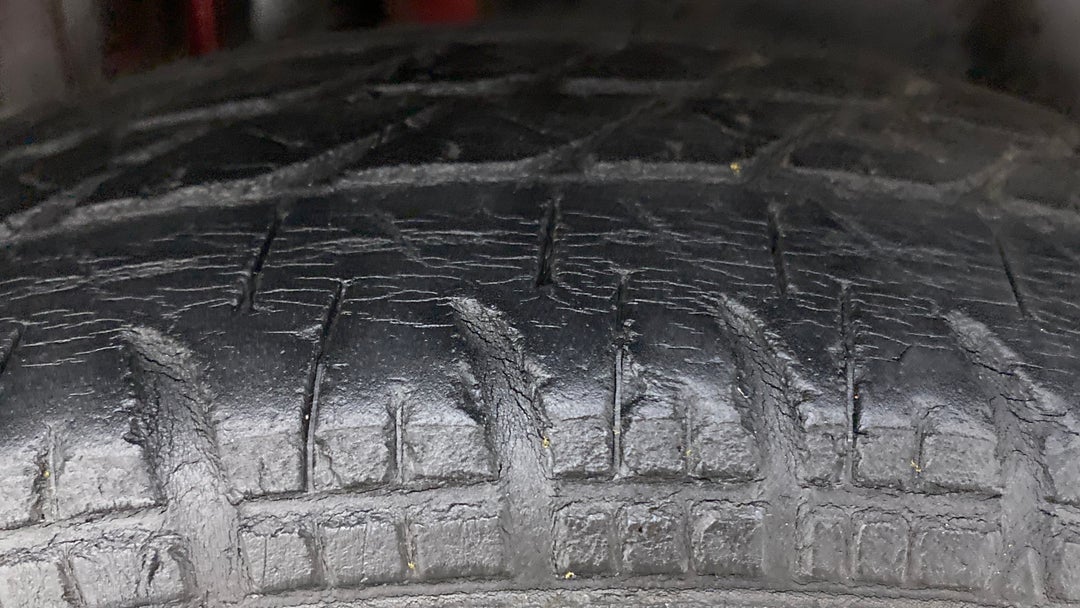 Right Rear Tyre Tread