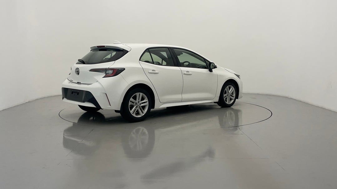 Right Back Diagonal (45- Degree) View